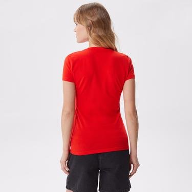  Lacoste Kadın Slim Fit V Yaka Kırmızı T-Shirt