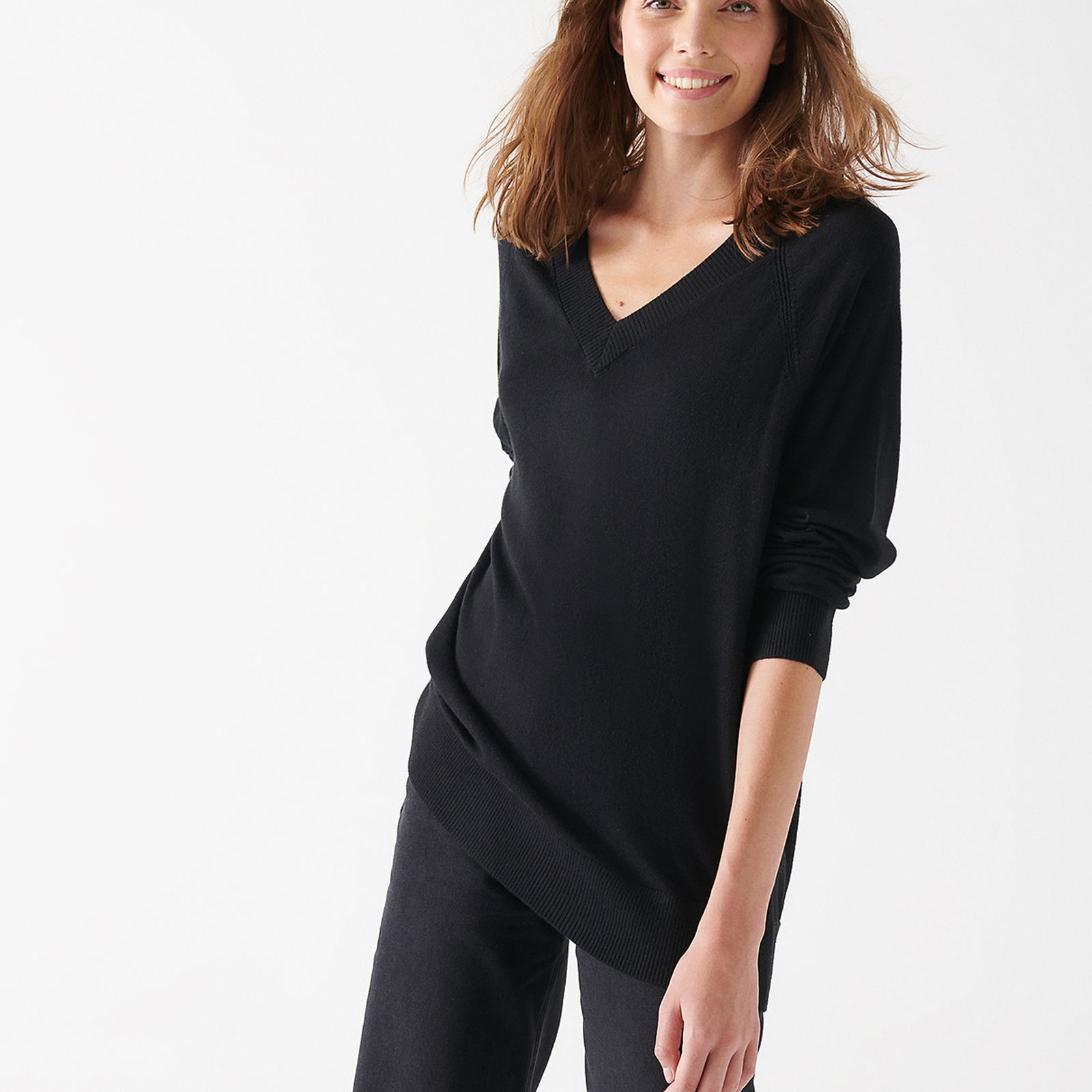 Mavi V Yaka Siyah Kazak Loose Fit / Bol Rahat Kesim 1710144-900