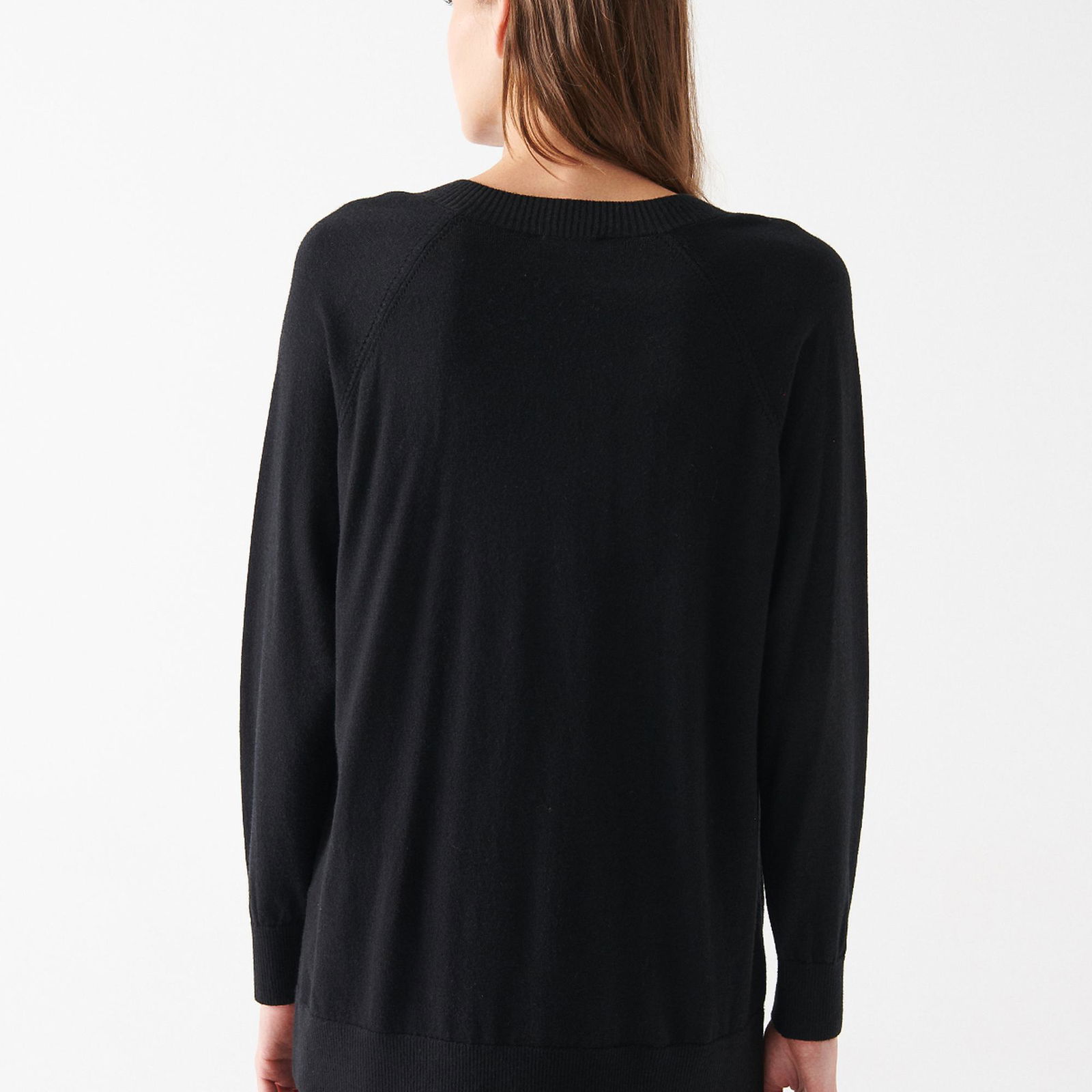 Mavi V Yaka Siyah Kazak Loose Fit / Bol Rahat Kesim 1710144-900