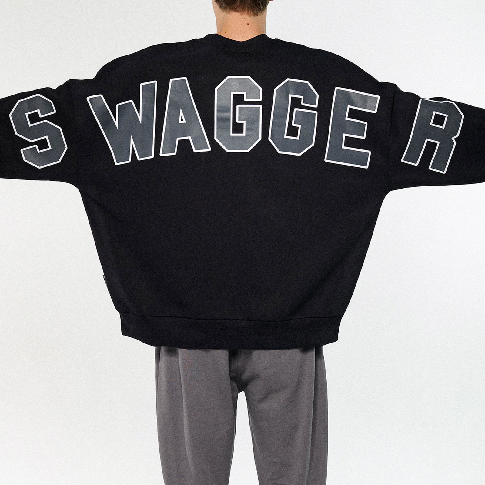 Mavi Swagger Baskılı Siyah Sweatshirt 0611181-900