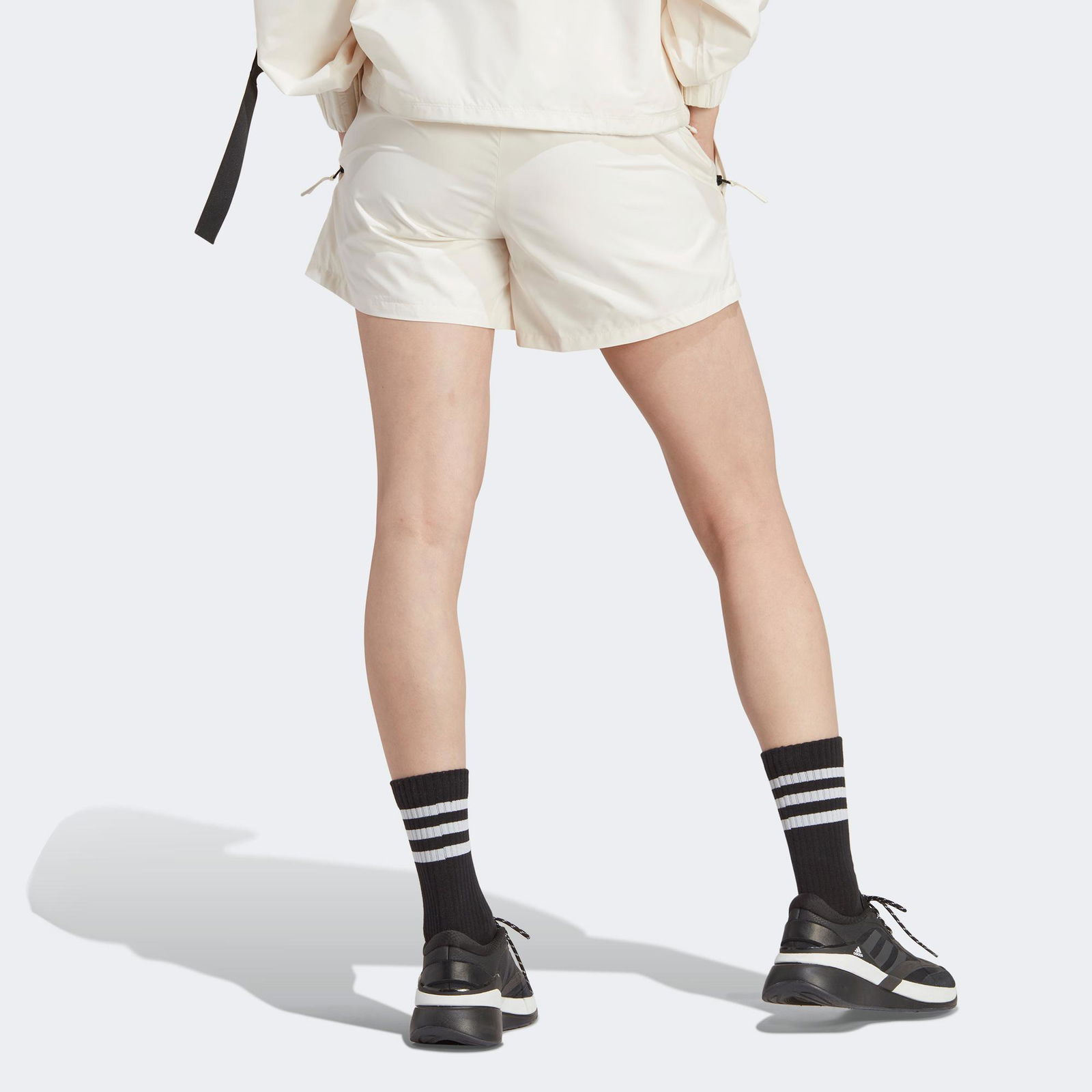 adidas City Escape  Kadın Beyaz Şort