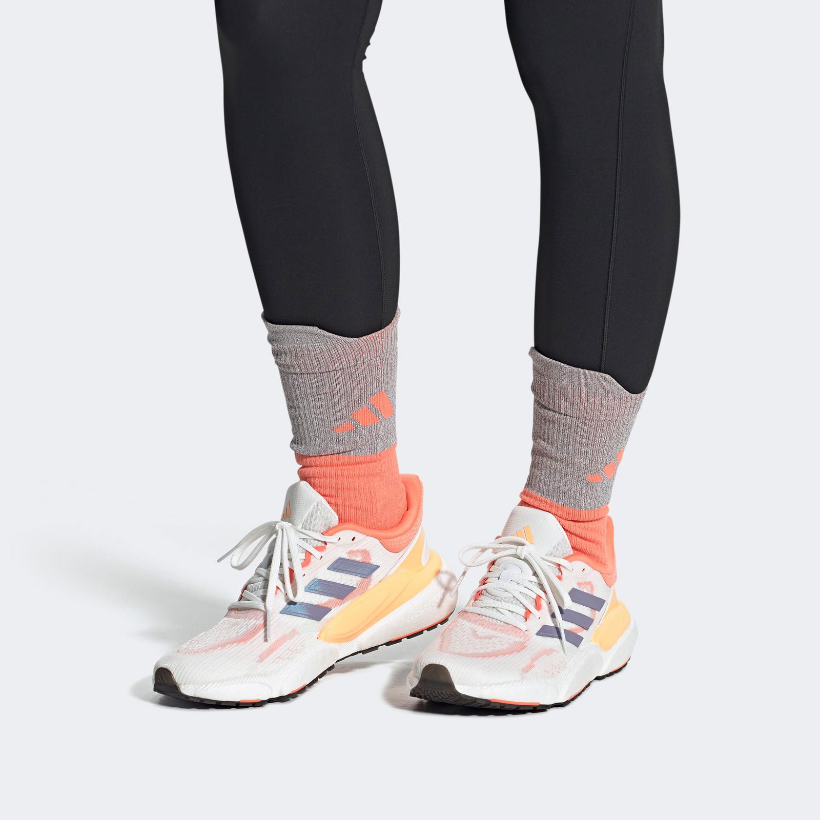 adidas SolarBoost 5  Kadın Beyaz Sneaker