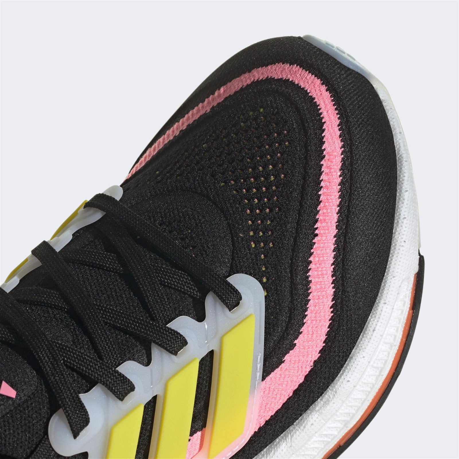 adidas Ultraboost Light  Kadın Siyah Sneaker