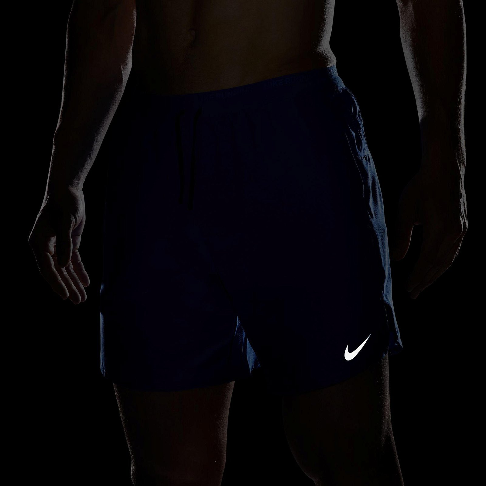 Nike Dri-Fit Stride 7 inç Erkek Mavi Şort