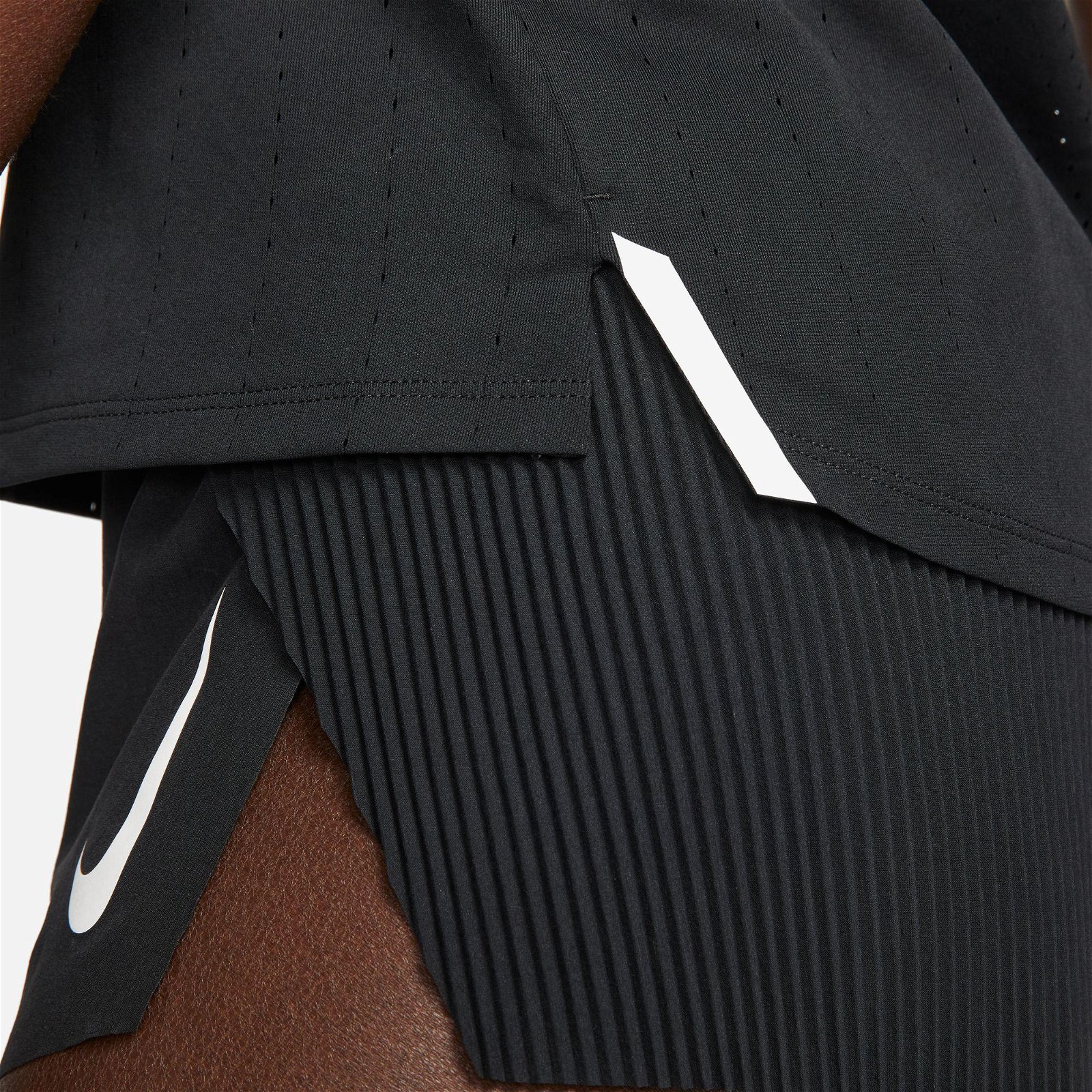 Nike Dri-Fit Adventure Aeroswoft Singlet Kadın Siyah Kolsuz T-Shirt