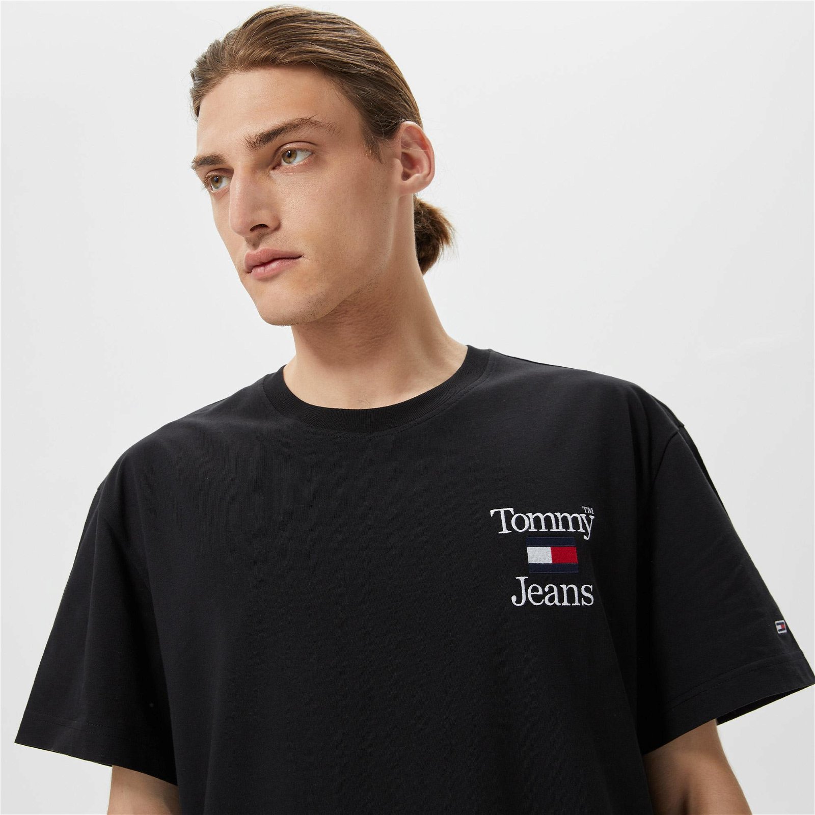 Tommy Jeans Relaxed Chest Logo Erkek Siyah T-Shirt
