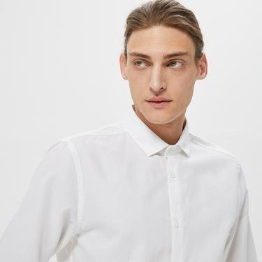  Benetton Liyosel Karışımlı Slim Fit Erkek Beyaz Gömlek