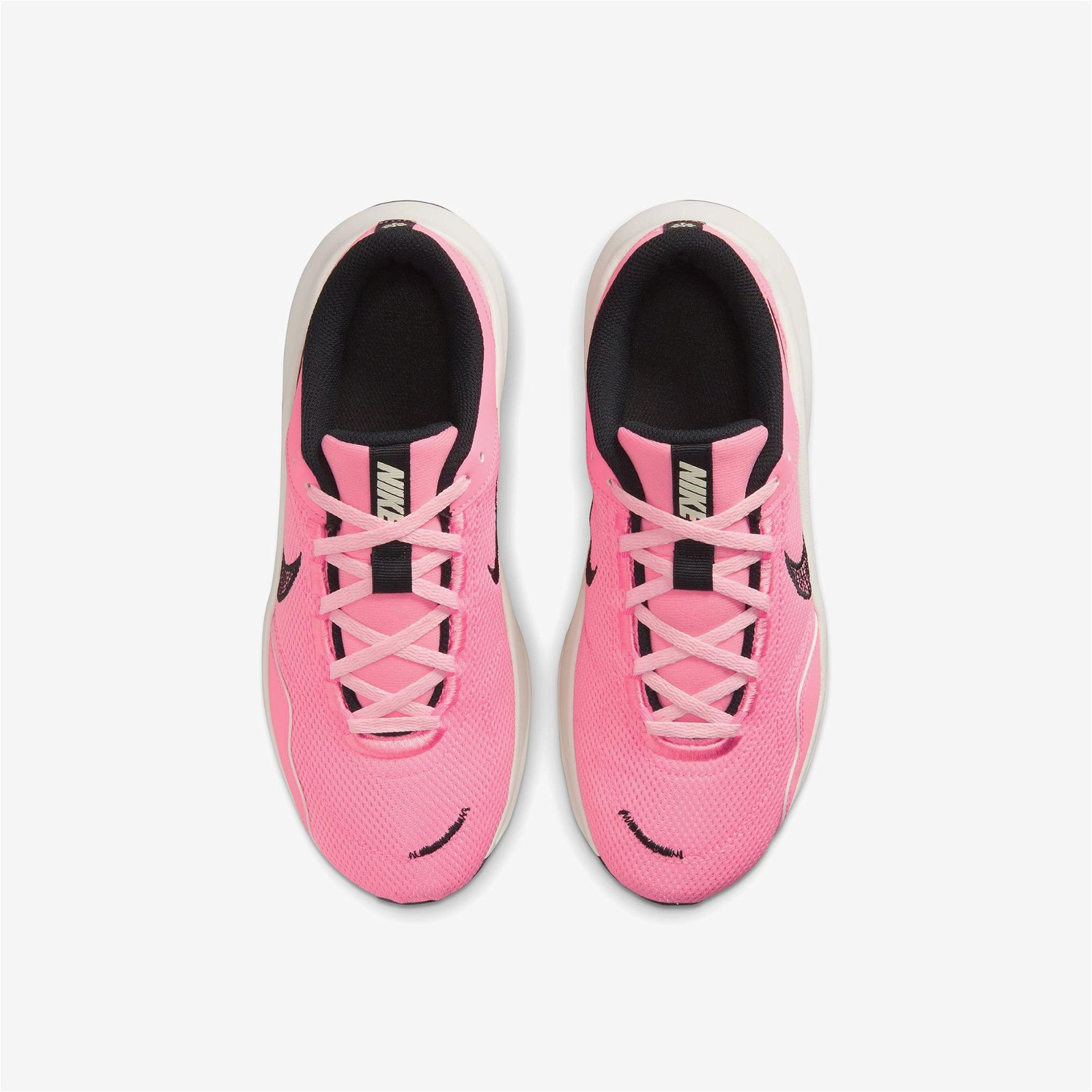 Nike Legend Essential 3 Nn Kadın Pembe Spor Ayakkabı
