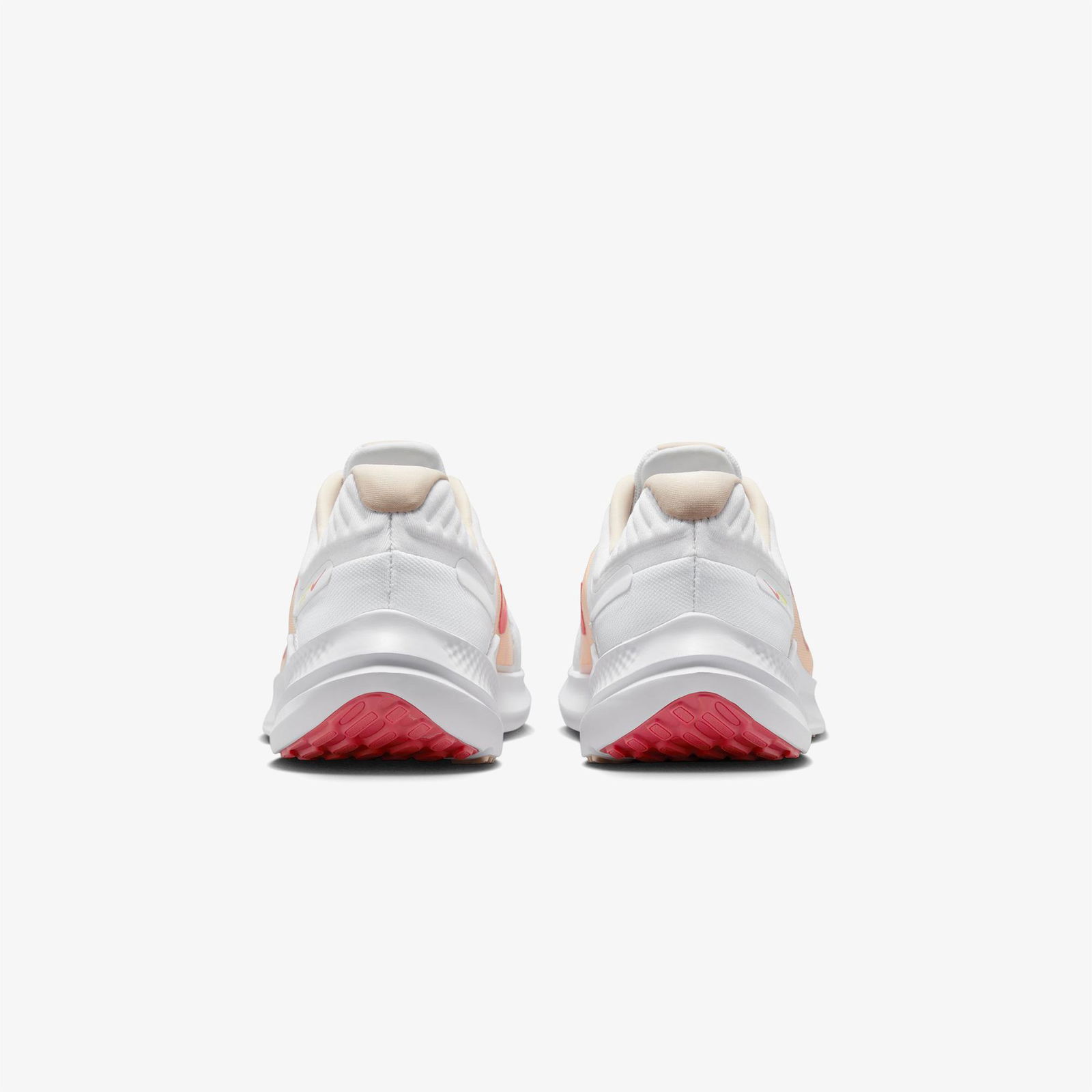 Nike Quest 5 Kadın Beyaz Spor Ayakkabı