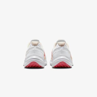  Nike Quest 5 Kadın Beyaz Spor Ayakkabı