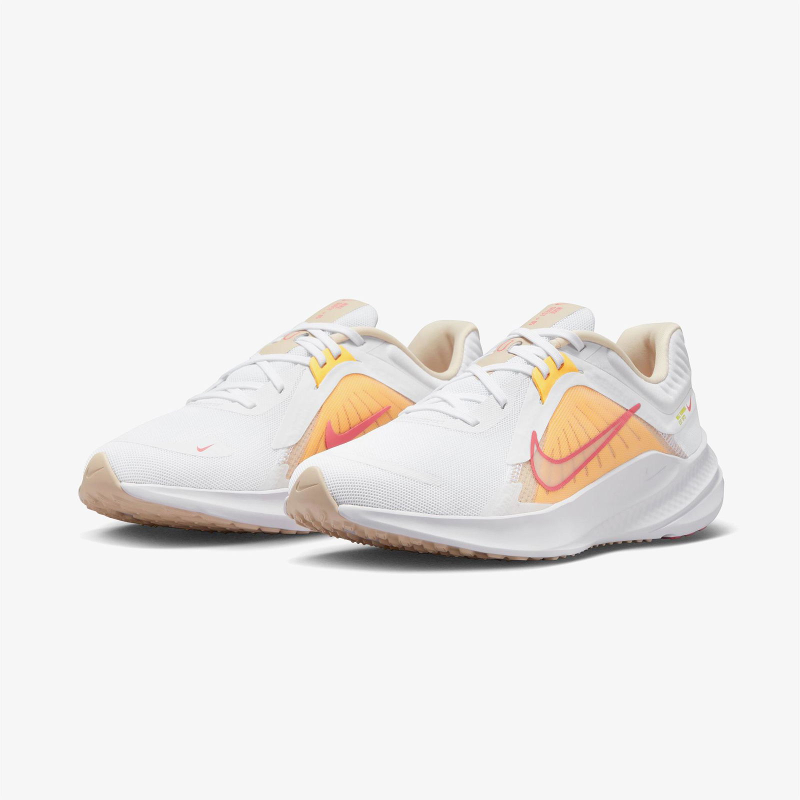 Nike Quest 5 Kadın Beyaz Spor Ayakkabı