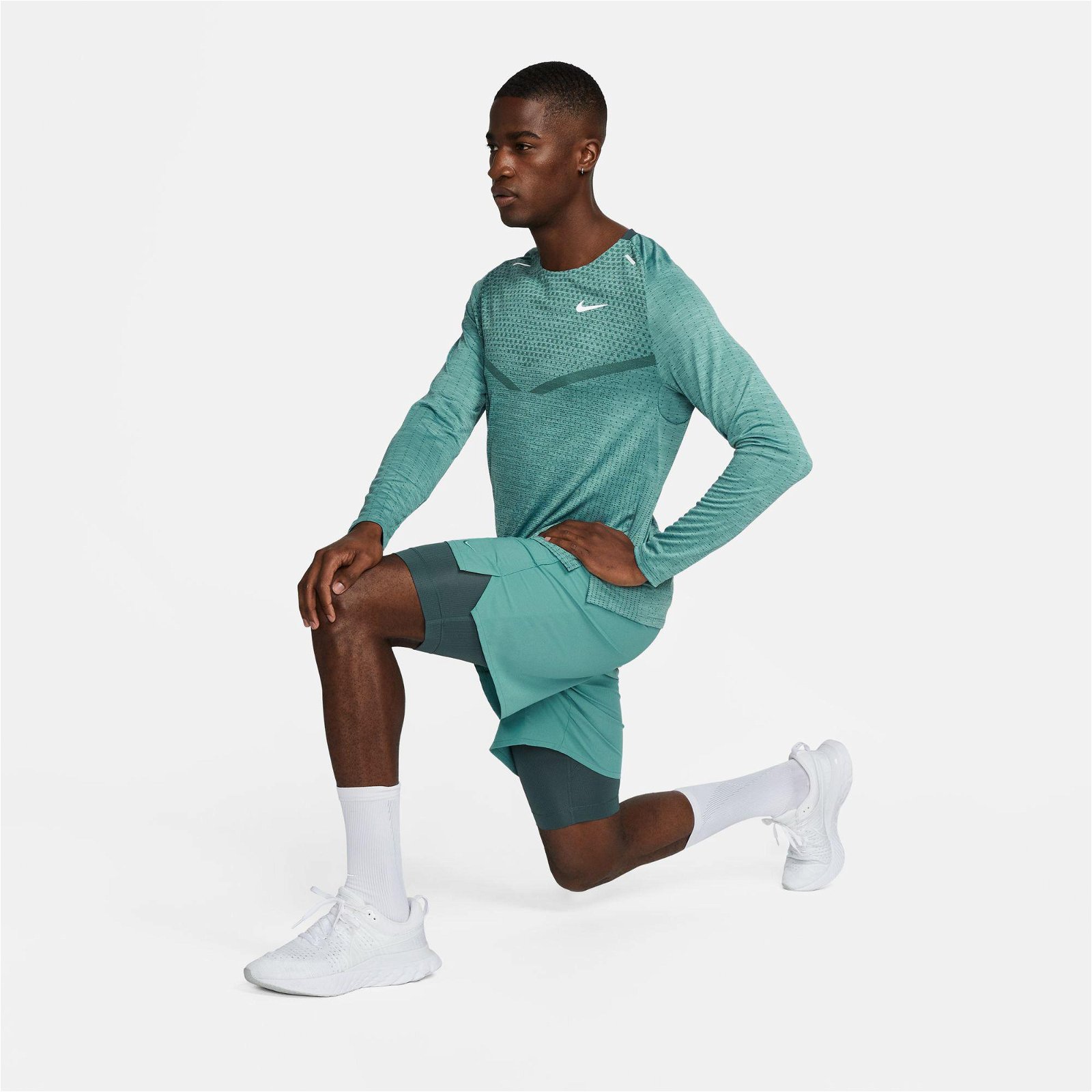 Nike Dri-Fit Unlimited Woven 18cm 2In1 Erkek Yeşil Şort