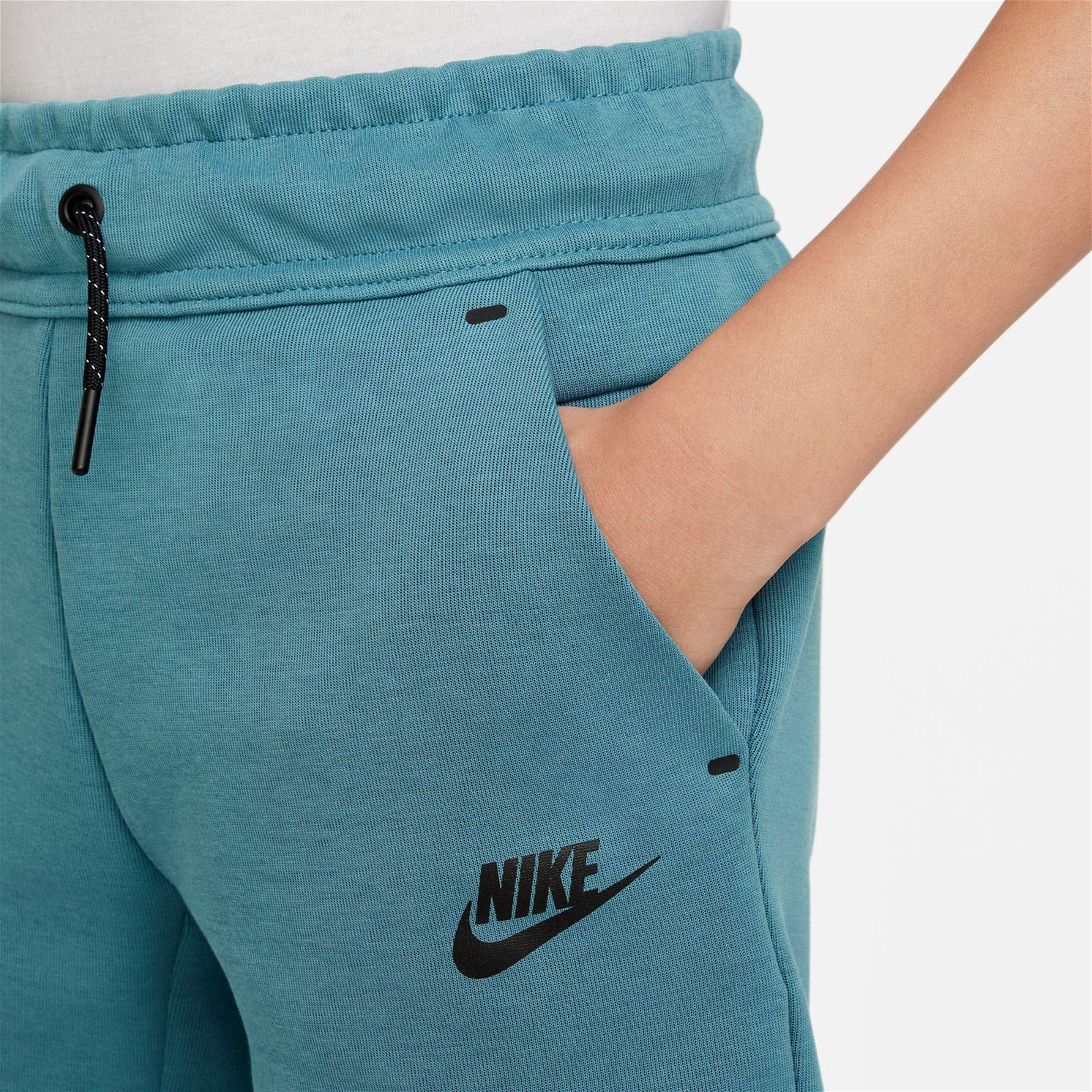 Nike Sportswear Tech Fleece Çocuk Yeşil Şort