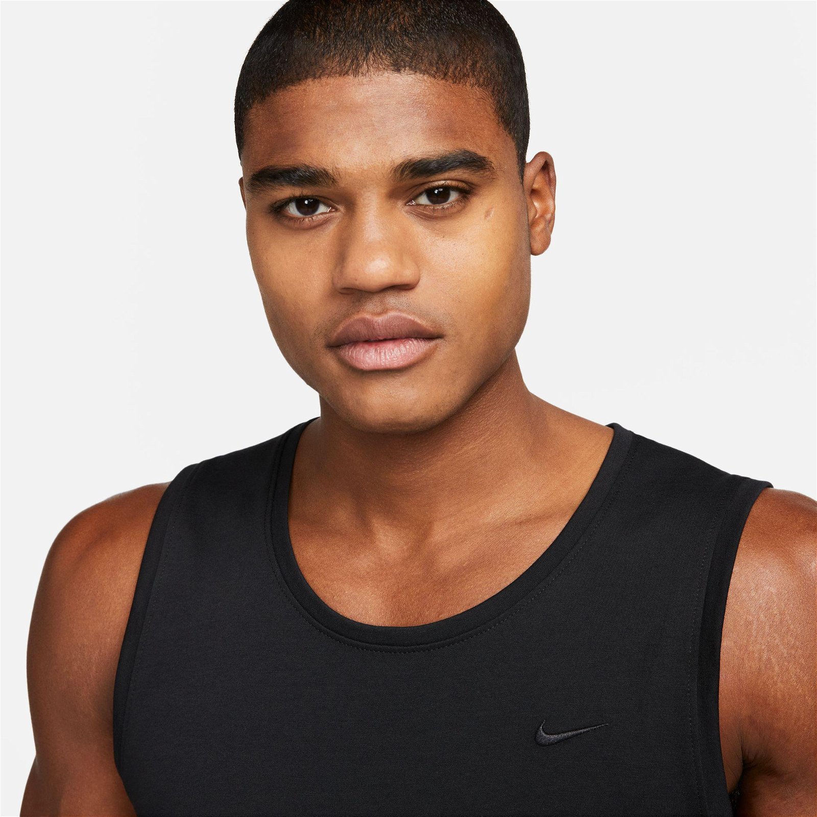 Nike Dri-Fit Primary Tank Erkek Siyah Kolsuz T-Shirt