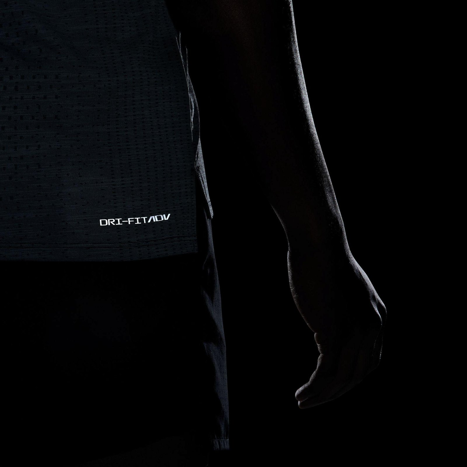 Nike Dri-Fit Adventure Techknit Ultra Tank Erkek Gri Kolsuz T-Shirt