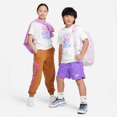  Nike Sportswear Core Brandmark Çocuk Beyaz T-Shirt