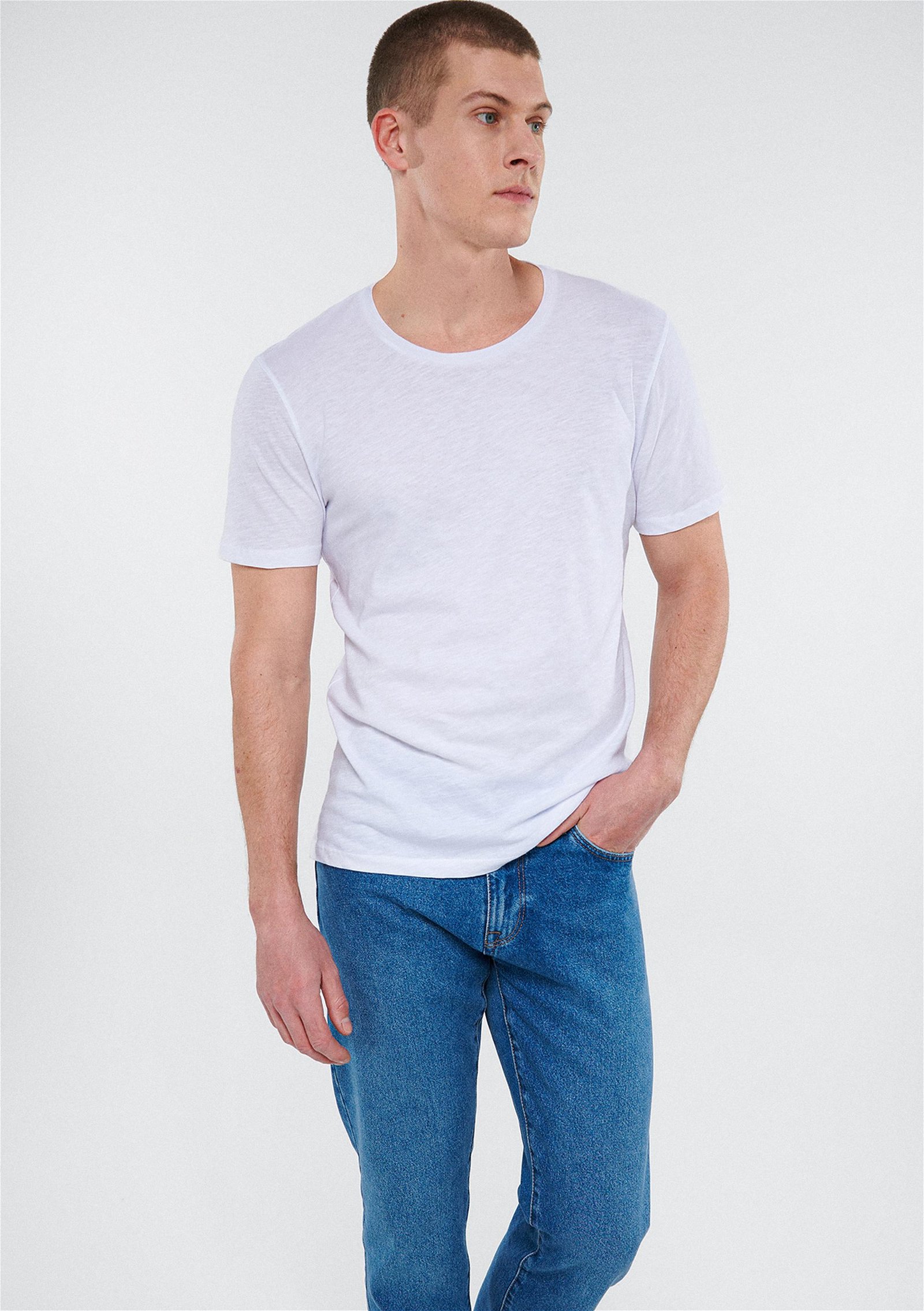 Mavi Beyaz Basic Tişört Fitted / Vücuda Oturan Kesim 064681-620
