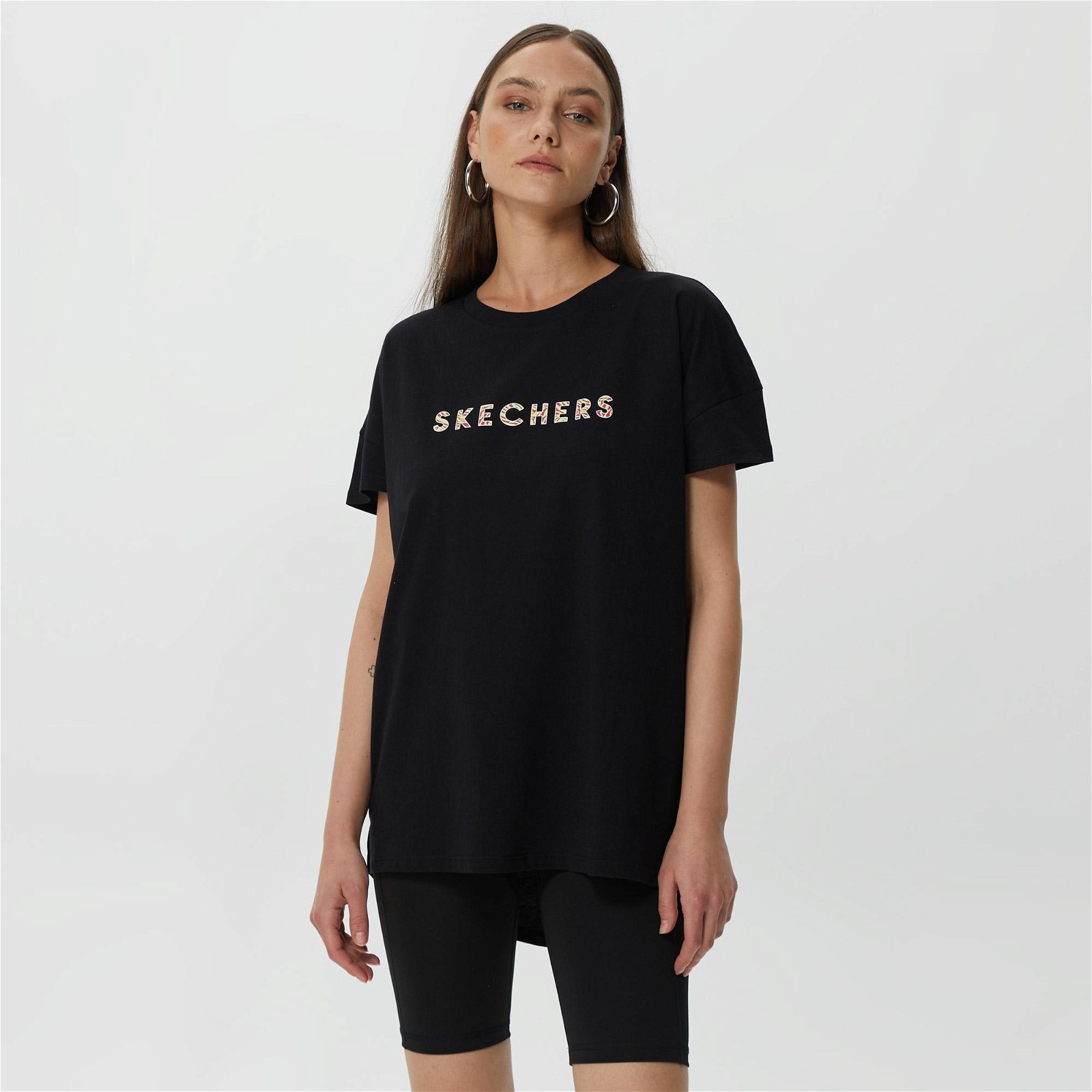 Skechers Graphic Crew Neck Basic Kadın Siyah T-Shirt