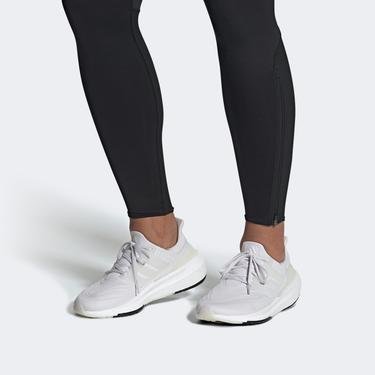  adidas Ultraboost Light Unisex Beyaz Koşu Ayakkabısı