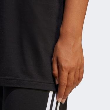  adidas Future Icons Badge Of Sport Boyfriend Kadın Siyah T-Shirt