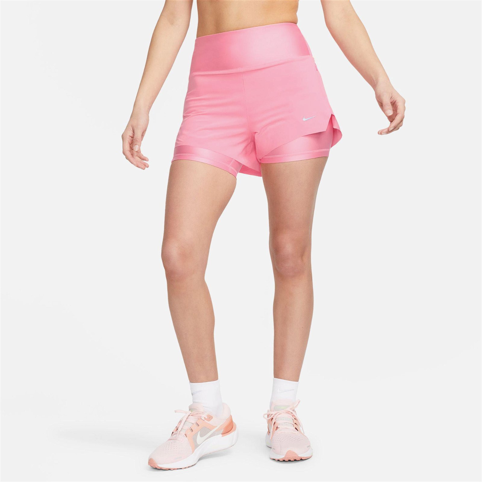 Nike Swift Dri-Fit Mid Rise 3 İnç 2N1 Kadın Pembe Şort