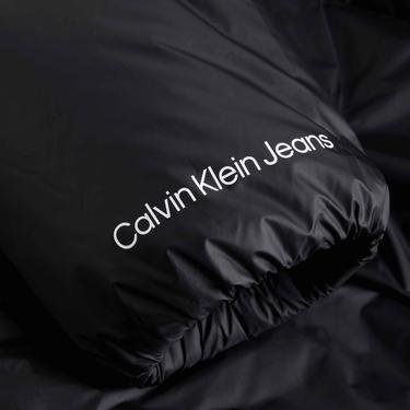  Calvin Klein Mw Down Archetype Puffer Siyah Kadın Mont