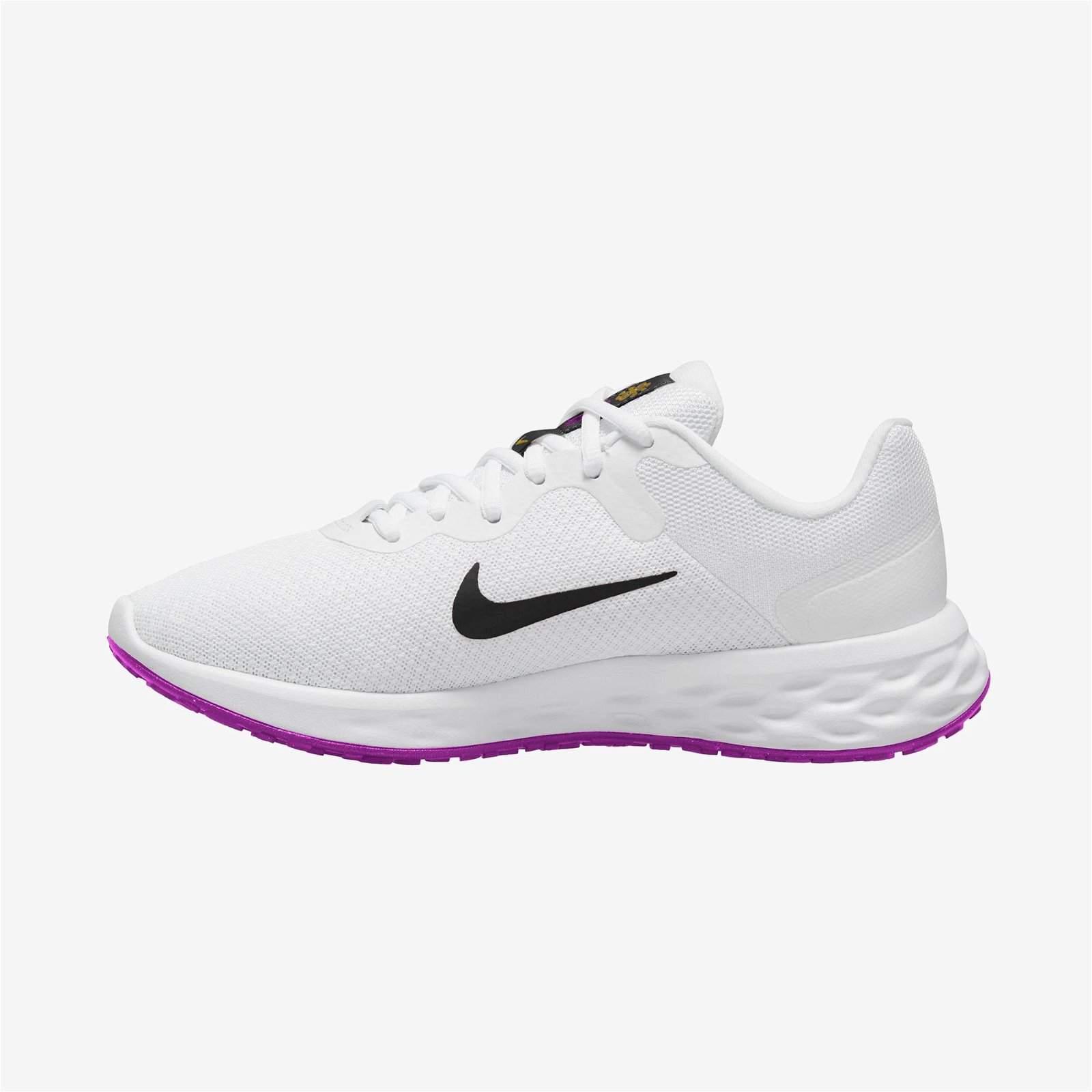 Nike Revolution 6 NN Kadın Beyaz Spor Ayakkabı
