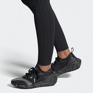  adidas by STELLA McCARTNEY Ultraboost 23 Kadın Siyah Sneaker