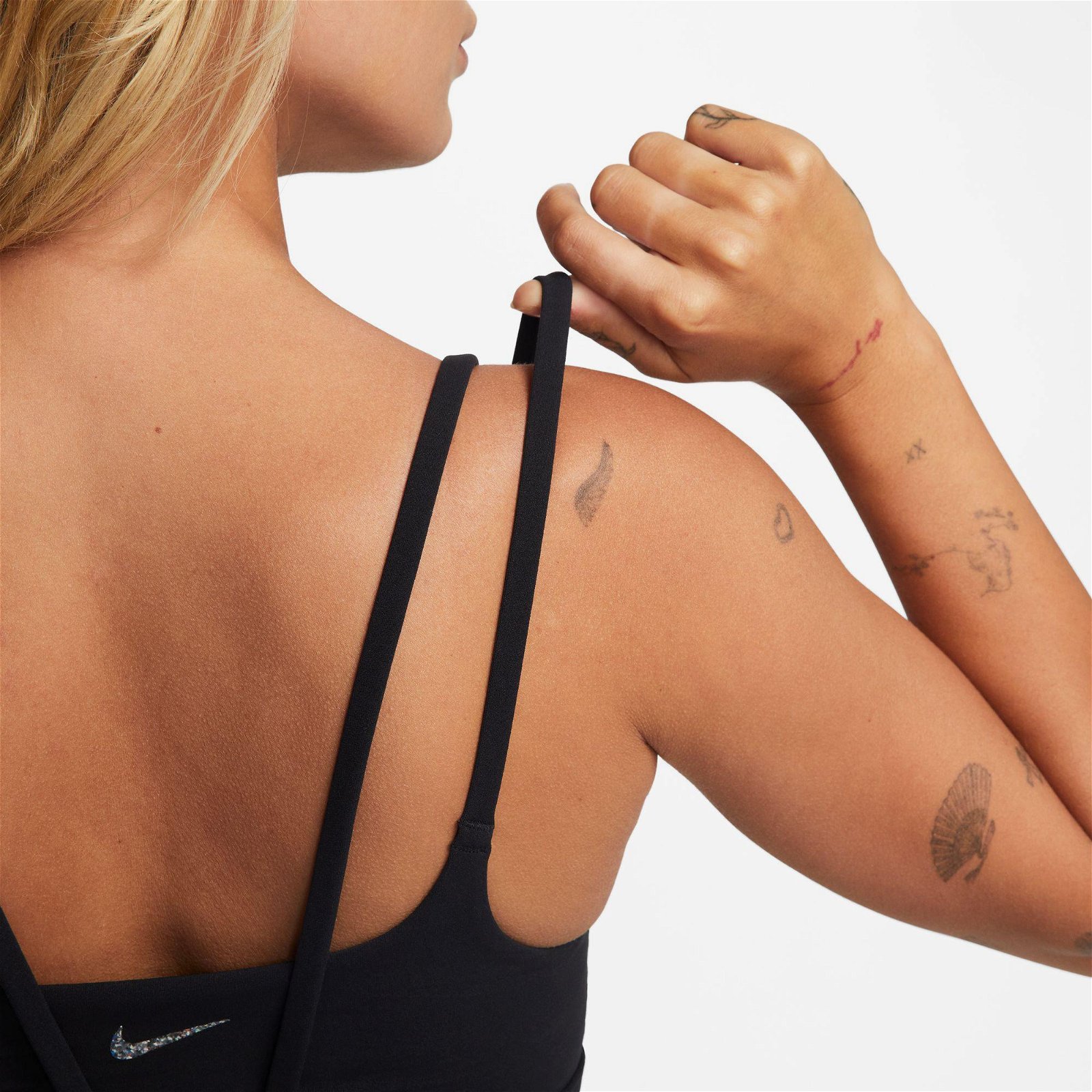 Nike Dri-FIT Alate Trace Kadın Siyah Bra