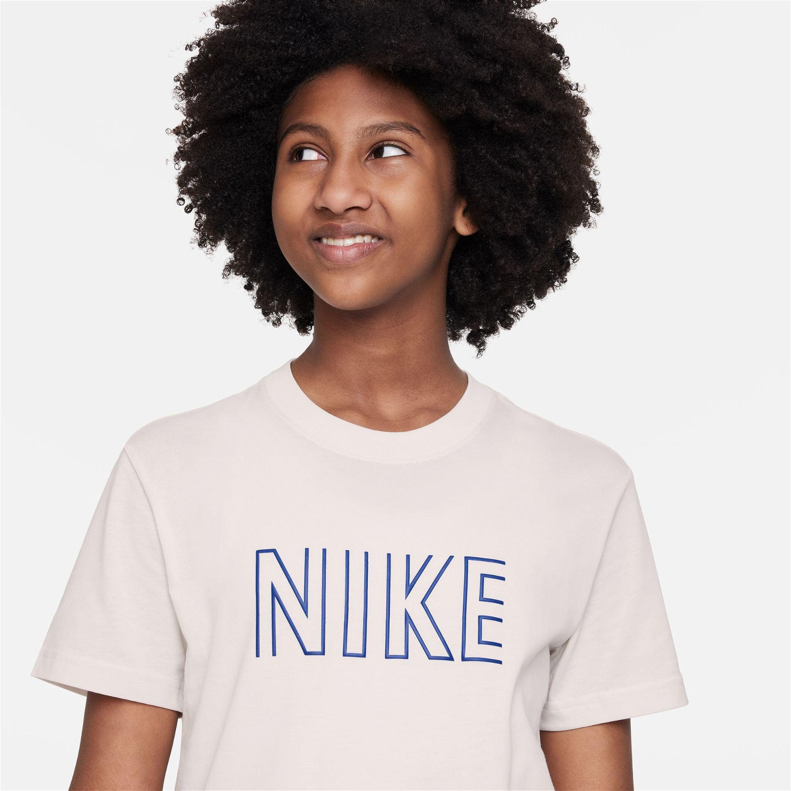 Nike Sportswear Brief Print Çocuk Beyaz T-Shirt