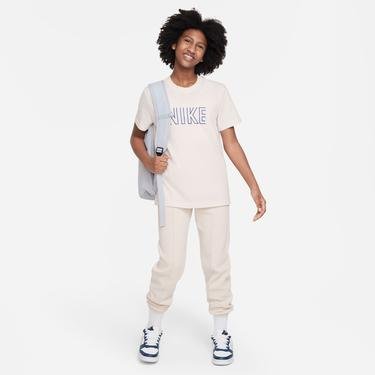  Nike Sportswear Brief Print Çocuk Beyaz T-Shirt