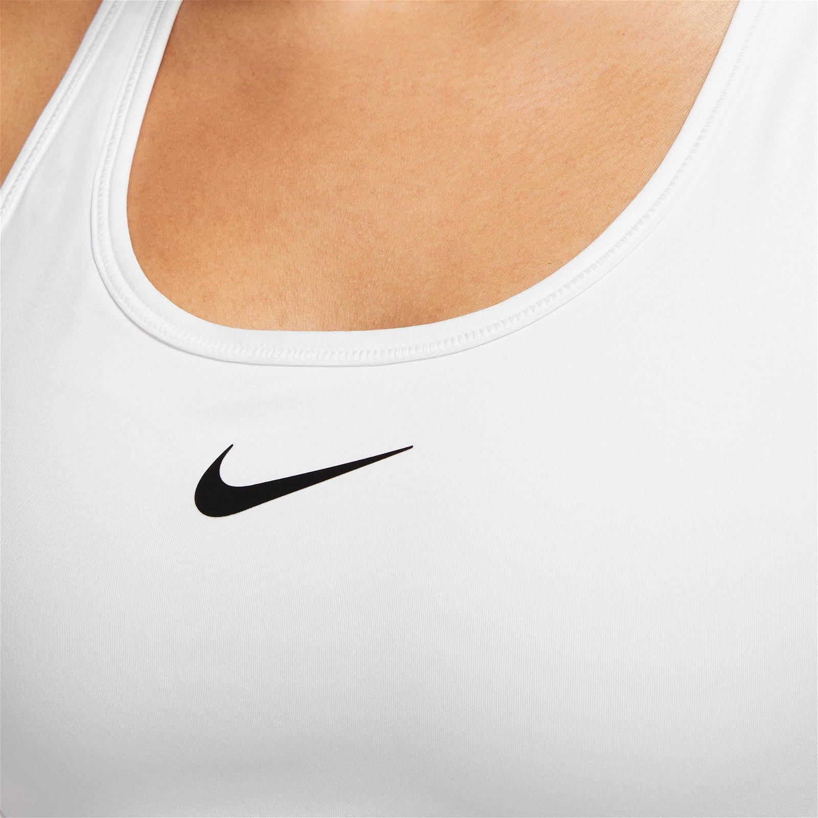 Nike Swoosh Med Sport Kadın Beyaz Bra