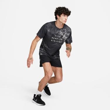  Nike Dri-FIT Run Division Rise 365 Erkek Siyah T-Shirt