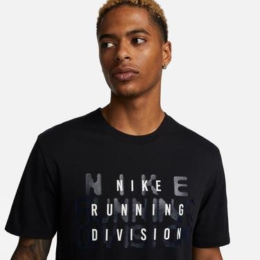  Nike Dri-FIT Run Division Erkek Siyah T-Shirt