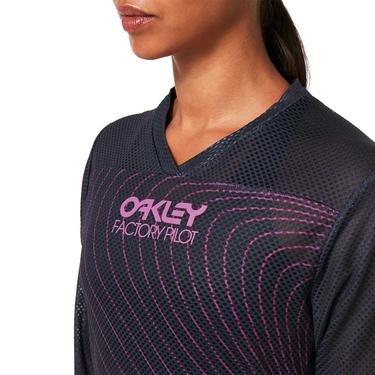  Oakley Factory Pilot Jerse Uzun Kollu Kadın Tişört