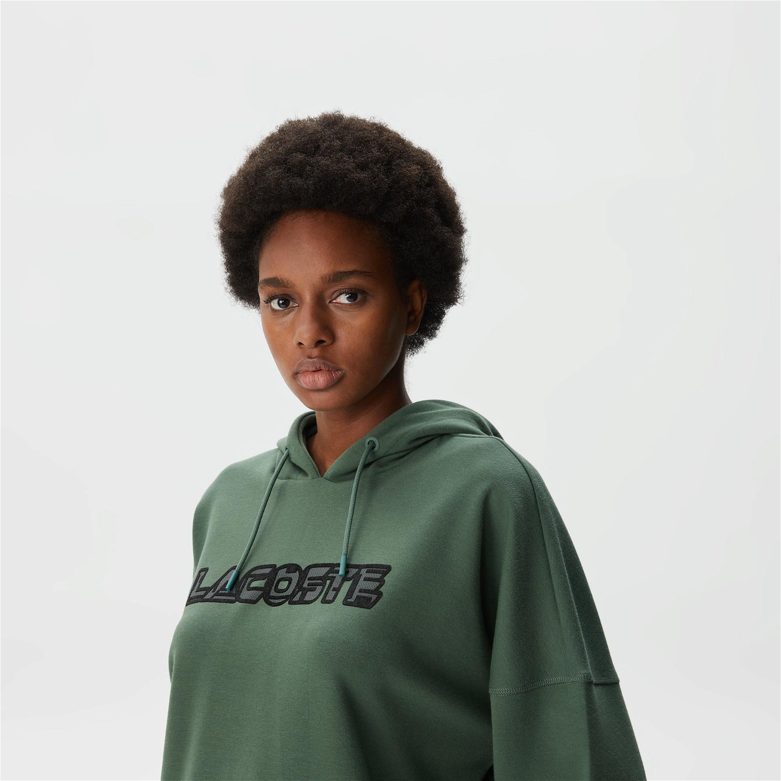 Lacoste Kadın Crop Fit Kapüşonlu Baskılı Yeşil Sweatshirt