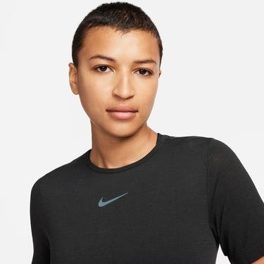  Nike Swift Wool Dri-FIT Top Kadın Siyah T-Shirt