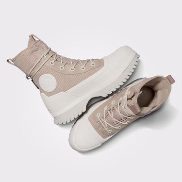  Converse Chuck Taylor All Star Lugged 2.0 Platform Counter Climate Extra High Kadın Krem Sneaker
