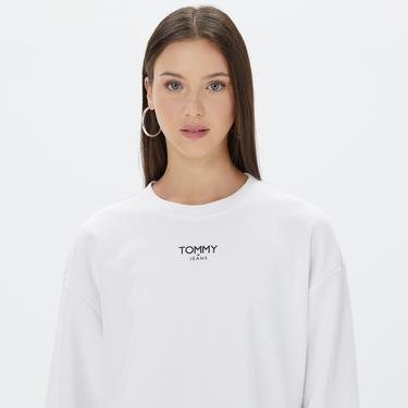  Tommy Jeans Relax Crop Essential Logo Crew Kadın Beyaz Sweatshirt