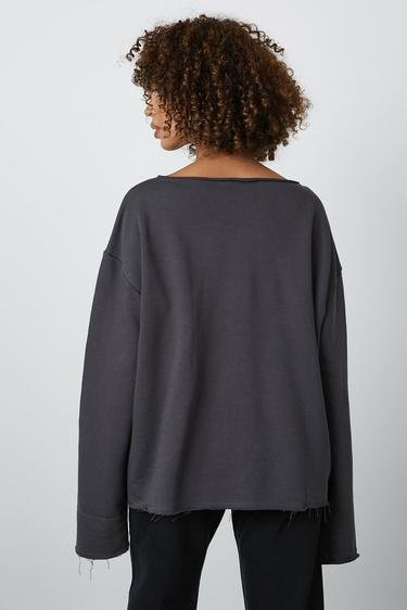  Kayık Yaka Oversize Sweatshirt