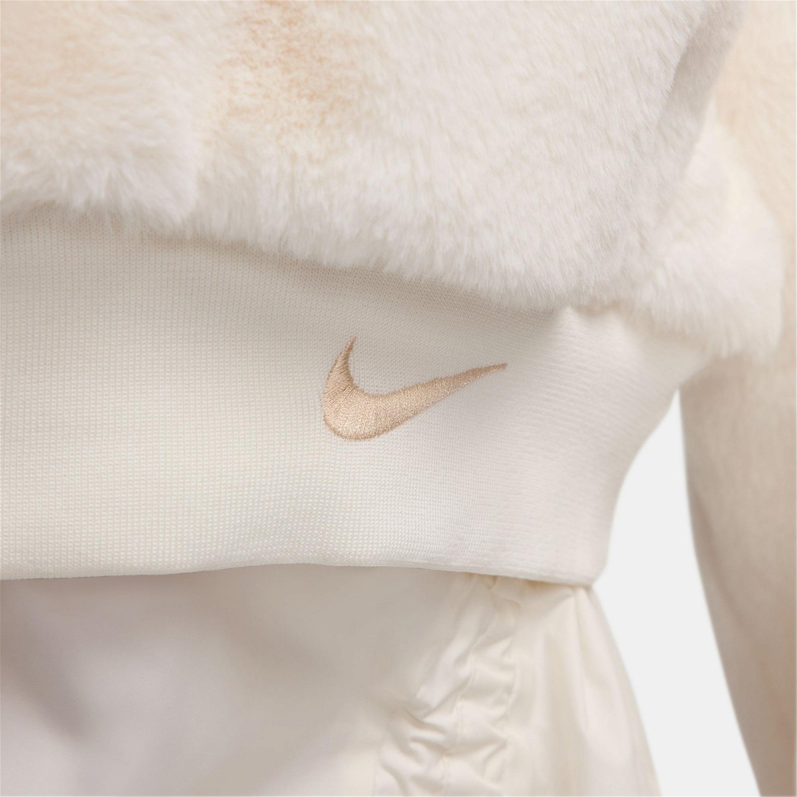 Nike Sportswear Faux Fur Bombeer Kadın Beyaz Ceket