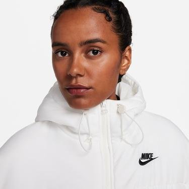 Nike Sportswear Essentials Classic Puffer Kadın Beyaz Mont