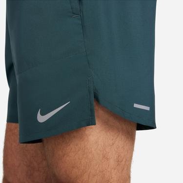  Nike Dri-FIT Stride 18 cm Erkek Yeşil Şort