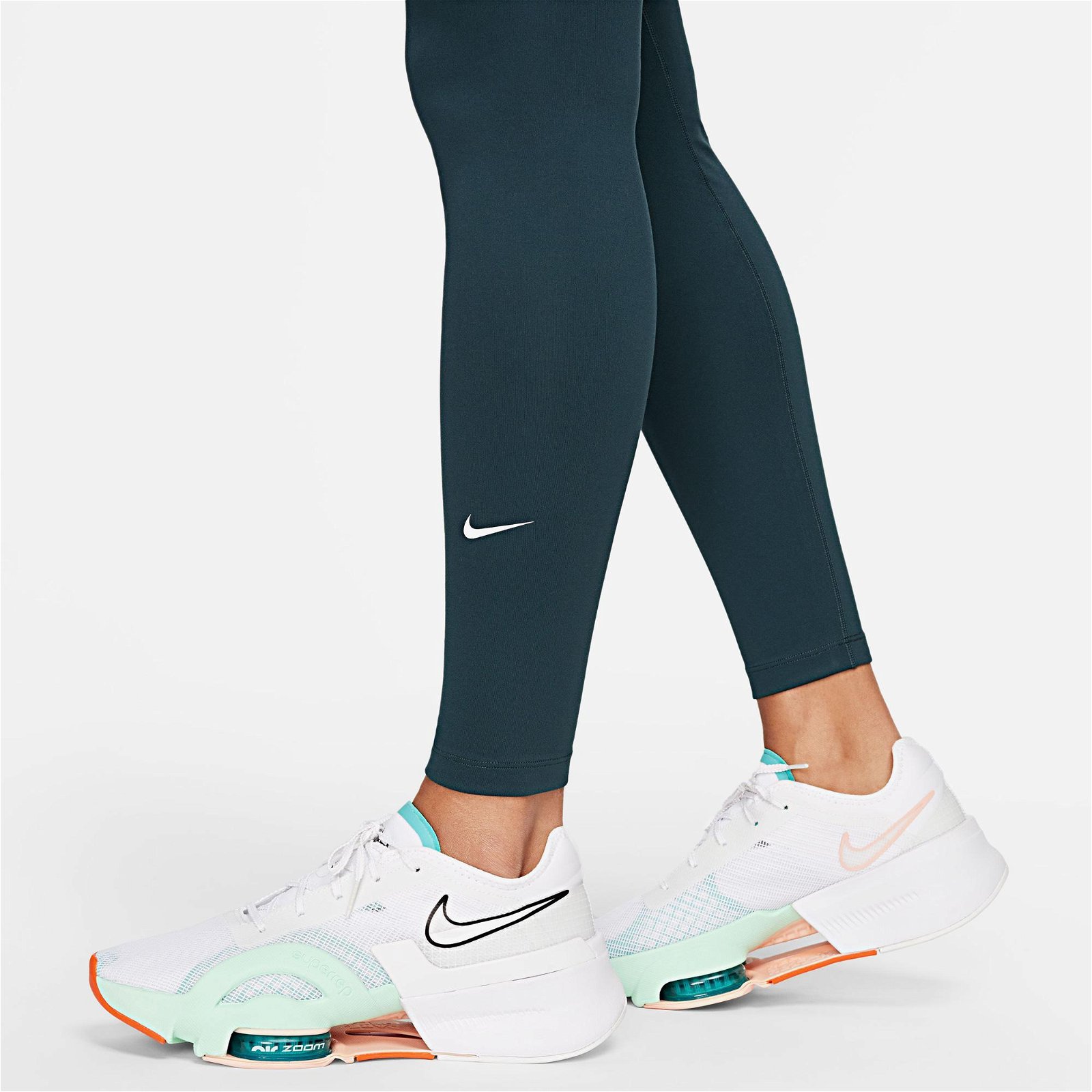 Nike One Dri-FIT Kadın Yeşil Tayt