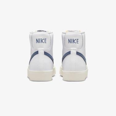  Nike Blazer Mid '77 Kadın Beyaz Spor Ayakkabı