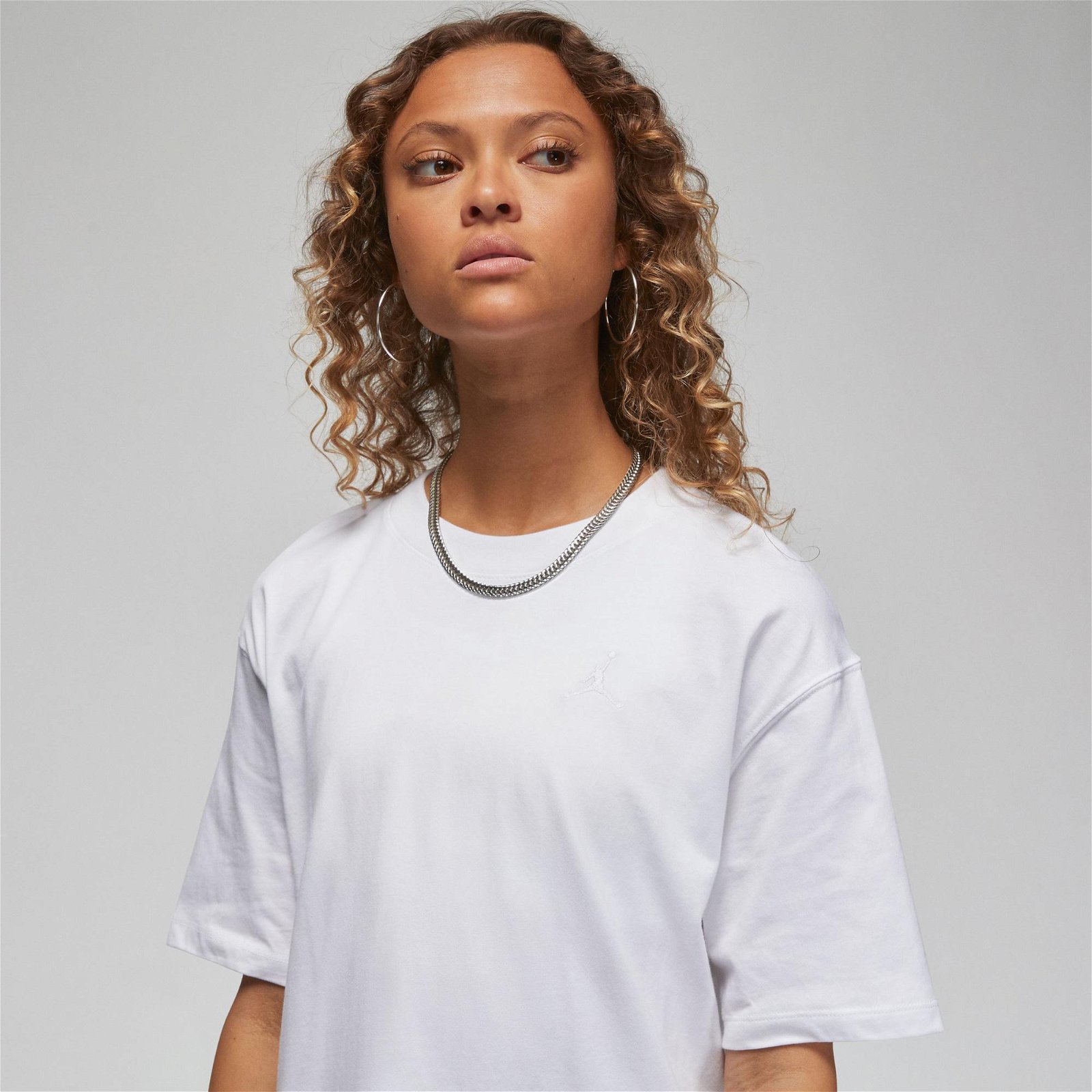 Jordan Essentials Core 23 Kadın Beyaz T-Shirt