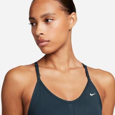  Nike Indy V-Neck Kadın Yeşil Bra