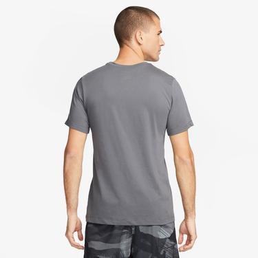  Nike Dri-FIT Camo Erkek Gri T-Shirt