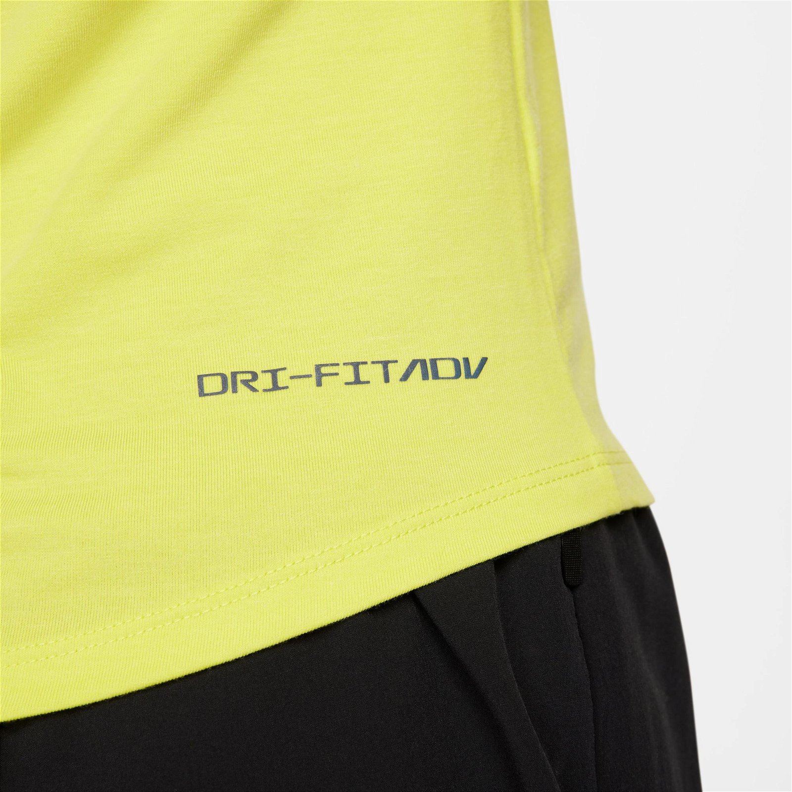 Nike Dri-FIT Adventure Running Division Kadın Yeşil Uzun Kollu T-Shirt
