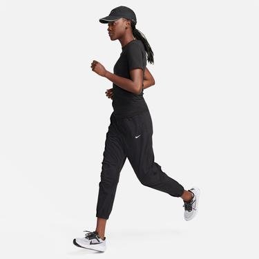  Nike Dri-FIT Fast Kadın Siyah Eşofman Altı